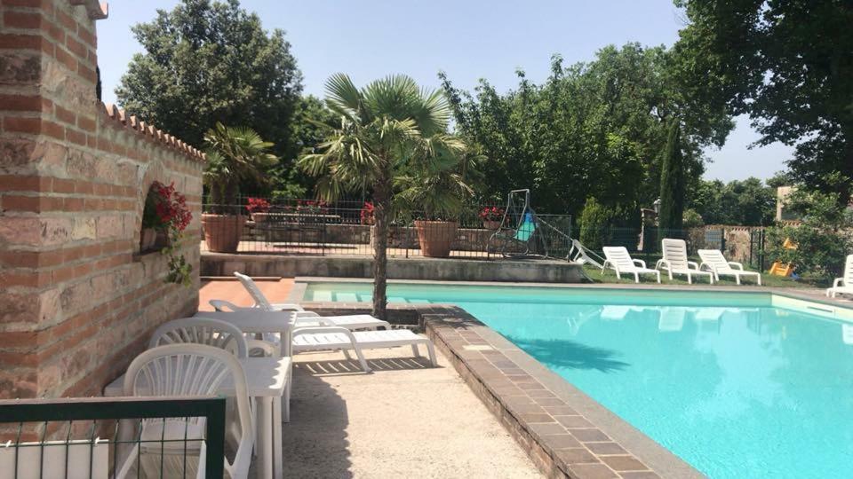 Residenza Le Querce Trilocale Villa Fossato di Vico Eksteriør billede